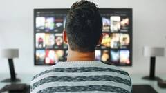 Coronary Heart Decease: দিনভর টিভির সামনে! বাড়ছে হৃদরোগের সম্ভাবনা