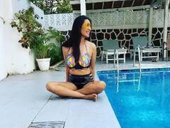 Pics: ઓરેન્જ બિકીની પહેરીને કાશ્મીર શાહએ વધાર્યો ઇન્ટરનેટનો પારો, પૂલમાં આવી તસવીરો આવી સામે..........