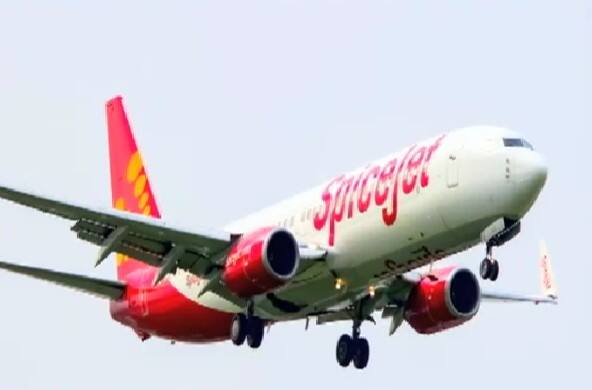 SpiceJet Fined RS 10 Lakh by DGCA for training 737 Max aircraft pilots on faulty simulator SpiceJet Fined : స్పైస్ జెట్‌కూ రూ. పది లక్షల ఫైన్ - ఏం నిర్వాకం చేసిందంటే ?