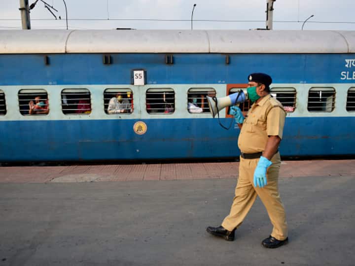 India-Bangladesh Passenger Trains To Begin Today After Two Years Covid-19 Gap India-Bangladesh Passenger Trains To Begin Today After Two Years Covid-19 Gap