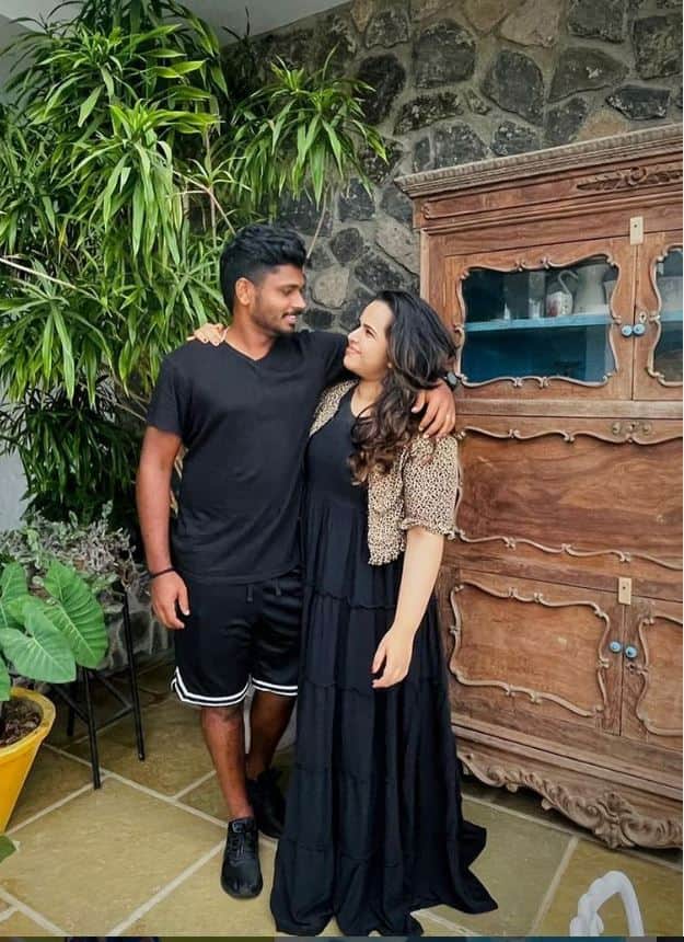 રાજસ્થાન રોયલ્સના કેપ્ટન સંજુ સેમસન માટે આઈપીએલ 2022ની સિઝન શાનદાર રહી છે. તેમણે માત્ર કેપ્ટન તરીકે જ નહીં પરંતુ બેટ્સમેન તરીકે પણ ધમાલ મચાવી છે.