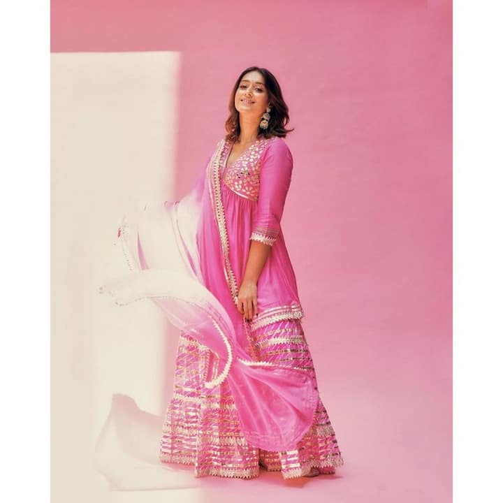 ఆ తరువాత మరే సినిమాలో ఆమెకి ఛాన్స్ రాలేదు. (Image credit: Ileana Instagram)