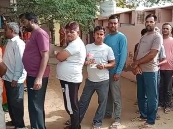 Bisau Nagar Palika By poll: बिसाऊ नगर पालिका के वार्ड 14 में शांतिपूर्ण मतदान जारी, कांग्रेस ने नहीं उतारा उम्मीदवार