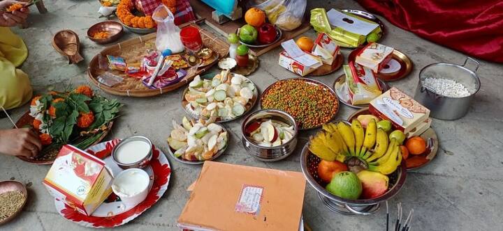 আমাদের সমস্ত বিপদ, দৈন্য, ব্যাধি এবং সমস্ত অশুভ শক্তির বিনাশ করে তিনি ঐশ্বর্য্য, আরোগ্য, বল, পুষ্টি, ও গৌরব প্রদান করেন।