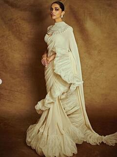 Deepika Padukone: தீபிகாவின் ஃபேசன் கிளிக்ஸ்..கேன்ஸ் விழாவின் இறுதி நாளில் குயின் தீபிகாபின் ரெட் கார்பெட் லுக்ஸ்!