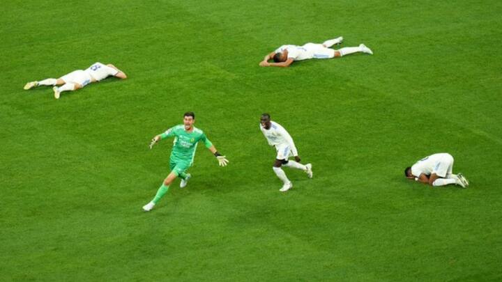 গোটা ম্যাচে রিয়ালের তেকাঠির নিচে দুর্ভেদ্য ছিলেন থিবো কুর্তোয়া। এই গোলরক্ষক একের পর এক অবিশ্বাস্য সেভ করলেন গোটা ম্যাচে।