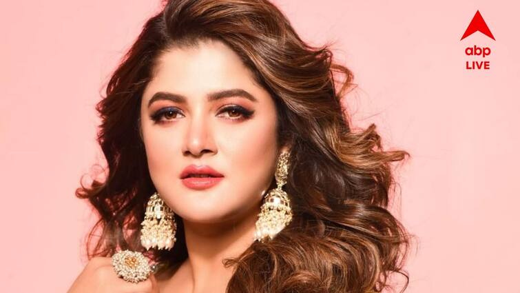 Srabanti Chatterjee Exclusive: Actress Srabanti Chatterjee shares her views about social media trolling and activities Srabanti Chatterjee Exclusive: 'আমি নেতিবাচক চিন্তাভাবনাকে ভয় পাই'