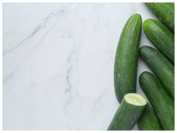 रात में खाया गया हैवी खाना आपकी नींद को खराब कर सकता है. यही कारण है कि 7 बजे के बाद काब्र्स ज्यादा काब्र्स नहीं खाना चाहिए