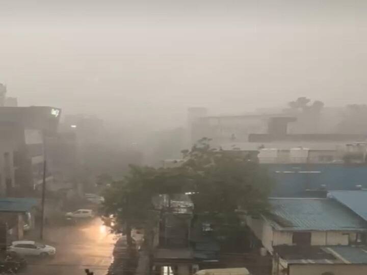 Delhi Weather Update: दिल्ली-एनसीआर में हुई झमाझम बारिश, लेकिन अब फिर बढ़ेगा पारा, सताएगी गर्मी