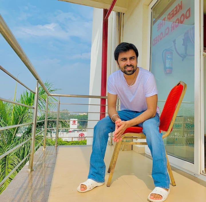 ২০২০ সালে 'চমন বাহার' ছবিতে দেখা যায় তাঁকে। ছোট্ট গ্রামের পানওয়ালার চরিত্রে অভিনয় করেন।