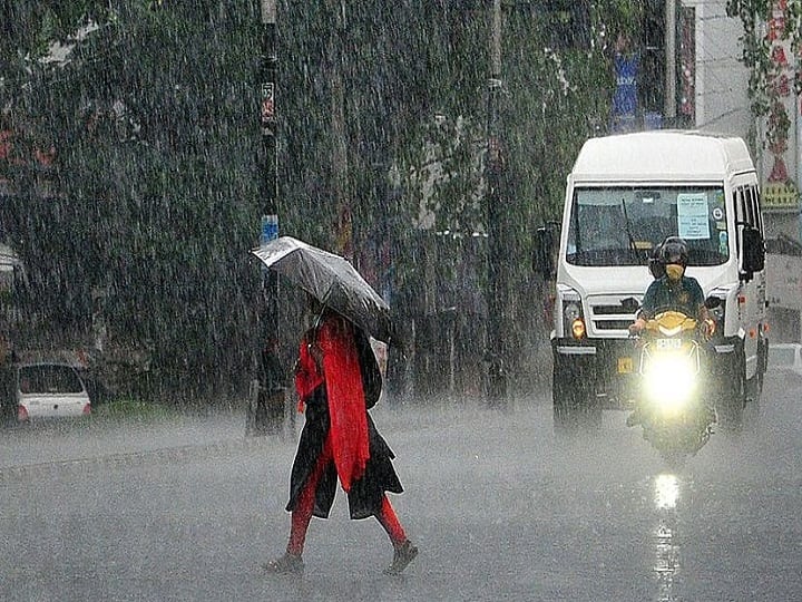 Delhi Weather Forecast: There will be relief from heat in Delhi NCR,  possibility of rain with strong winds today 31 May Delhi Weather Forecast: दिल्ली-NCR में आज भी गर्मी से मिलेगी राहत, तेज हवाओं के साथ बारिश की है संभावना, जानिए- कब से बढ़ेगी गर्मी
