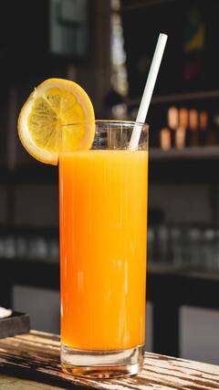 Orange Juice : लठ्ठपणा तसेच मधुमेहापासून दूर राहायचं असेल तर संत्र्याचा रस पिणं टाळा, 'हे' आहे कारण