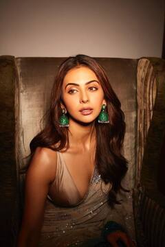 Actress Rakul Preet Singh: அன்பே.. பேரன்பே! நடிகை ரகுல் ப்ரீத் சிங்கின் இன்ஸ்டா க்ளிக்ஸ்!