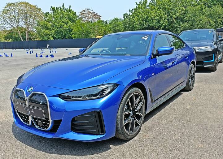 బీఎండబ్ల్యూ 3 సిరీస్ ఆధారంగా ఈ కారును రూపొందించారు.