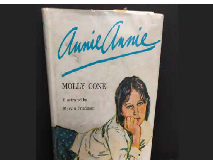 Book Returned After 46 Years, Library Posts Thank You Note On Facebook 46 ஆண்டுகளுக்குப் பின்னர் திருப்பி கொடுக்கப்பட்ட புத்தகம்: நன்றி சொன்ன நூலகம்