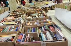 Lock The Box Book Fair| తక్కువ ధరకే బాక్సుకు సరిపడా పుస్తకాలు| @ABP Desam ​