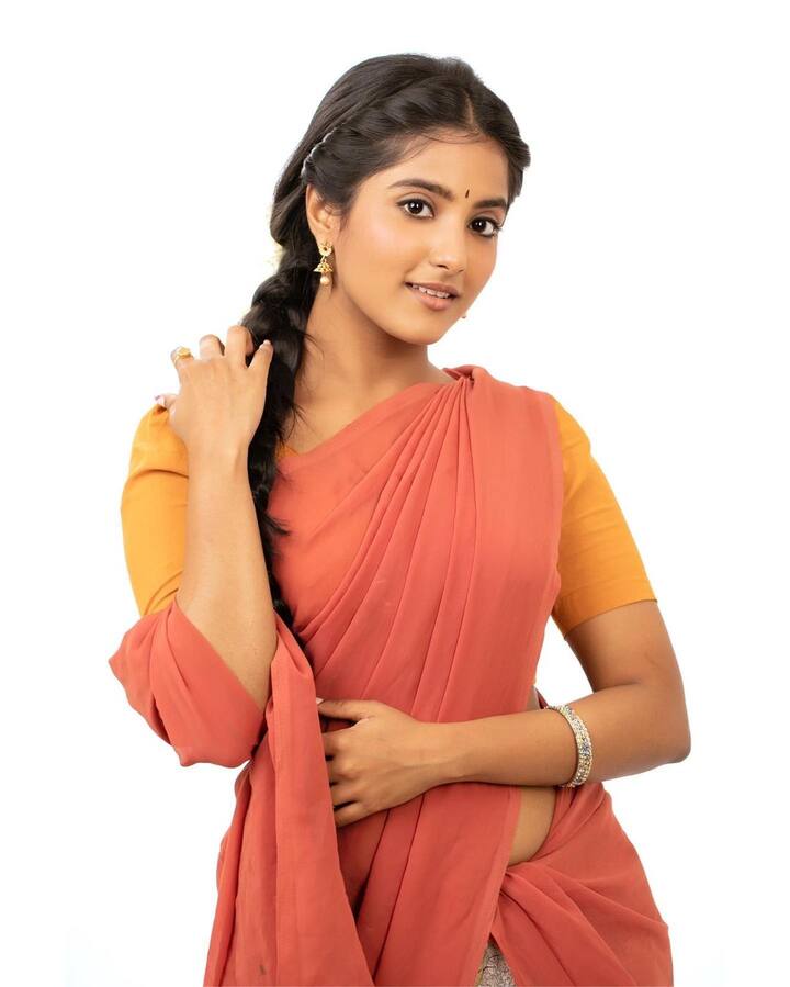 इस शो में उल्का गुप्ता (Ulka Gupta) मुख्य भूमिका में नजर आ रही हैं.