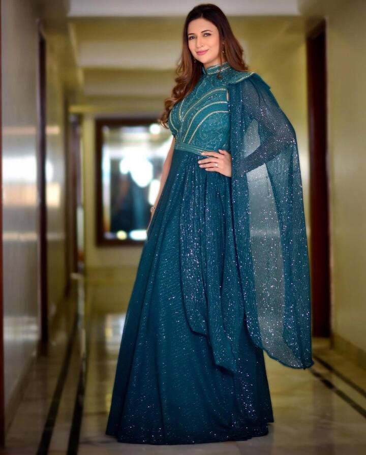 छोट्या पडद्यावरील प्रसिद्ध अभिनेत्री दिव्यांका त्रिपाठी (Divyanka Tripathi) चा चाहता वर्ग मोठा आहे. 'बनूं मैं तेरी दुल्हन' या मालिकेतील दिव्यांकाच्या अभिनयाला प्रेक्षकांची पसंती मिळाली. (photo:/divyankatripathidahiya/ig)