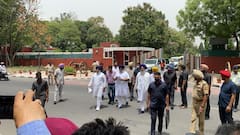 ਸਿੱਧੂ ਮੂਸੇਵਾਲਾ ਕਤਲ ਕੇਸ 'ਚ ਗਵਰਨਰ ਕੋਲ ਪਹੁੰਚਿਆ ਅਕਾਲੀ ਦਲ, ਸੁਖਬੀਰ ਬਾਦਲ ਬੋਲੇ, ਭਗਵੰਤ ਮਾਨ ਨੂੰ ਇੱਕ ਦਿਨ ਵੀ ਸੀਐਮ ਰਹਿਣ ਦਾ ਹੱਕ ਨਹੀਂ...