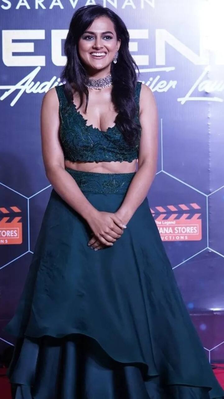 எந்தன் நாளானது இன்று வேரானது வண்ணம் நூறானது வானிலே