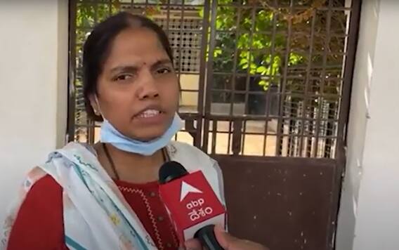 Twist in Kondapur Case: సీఐ సురేష్ సహకారంతో శ్రీకాంత్ రెచ్చిపోతున్నాడని ఆరోపణలు | ABP Desam