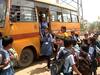 School Bus : मुंबईतील वाहतूक कोंडीच्या ठिकाणी असलेले स्कूल बसचे थांबे बंद होणार?