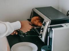 Microwave: వీటిని మైక్రోవేవ్ అవెన్లో వేడి చేయకూడదు, అయినా చేసేస్తున్నాం