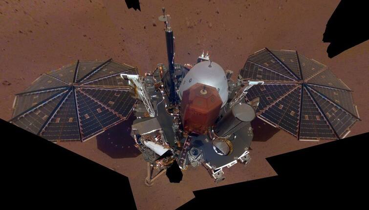 nasa shares final selfie insight mars lander on instagram through post NASA Trending Post : इनसाइट मार्स लँडरचा शेवटचा सेल्फी, नासाची पोस्ट व्हायरल