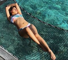 બિકીની પહેરી નેટ પર સુઈ ગઈ અવનીત કૌર, હોટ તસવીરો આવી સામે