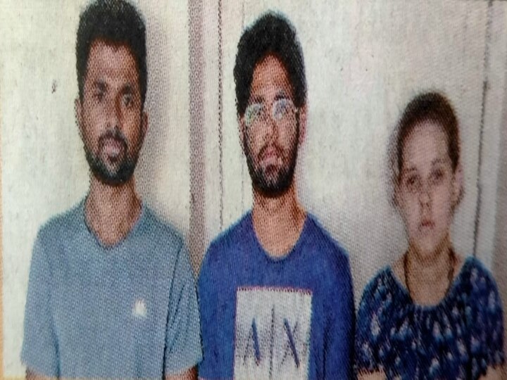 Drug Abuse : வாட்ஸ்-அப்பில் குழு... வீட்டுக்கு வீடு டோர் டெலிவரி.. போதை மாத்திரை விற்ற கல்லூரி மாணவி கைது..