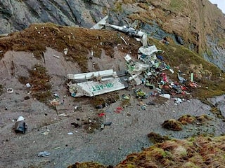 Nepal Plane Crash: અલગ-અલગ રહેતા પતિ-પત્નીના મિલનનો દર્દનાક અંત, બે બાળકોના પણ મોત