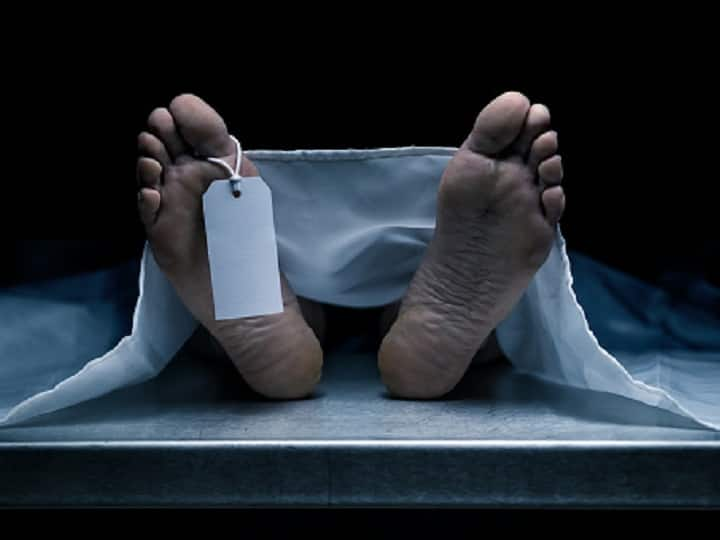 thiruvarur old man death accuest arrest பஞ்சாயத்தில் காலில் விழ வைத்த கொடுமை; அதே இடத்தில் இறந்த முதியவர் - நடந்தது என்ன..?