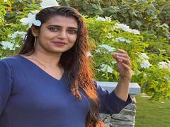 Intinti Gruhalakshmi Kasthuri Photos: గోలీసోడాతో గృహలక్ష్మి, అదో రకమైన ఆనందం అంతే!