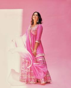 Ileana D'cruz Pics: पिंक शरारा सूटमध्ये इलियानाचा खास अंदाज; पाहा सुंदर फोटो!