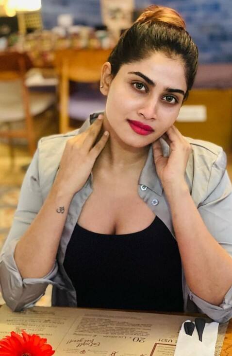 காதலர் கைகள் படாமல் காதல் ஏதைய்யா
