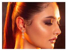 Rashami Desai Photos: रेस्टोरेंट में डिनर करने पहुंचीं रश्मि देसाई ग्रे आउटफिट में लगीं स्टनिंग, दिलकश अदाओं से चुरा ली लाइमलाइट