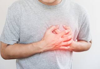 உஷார்..! இந்த உணவெல்லாம்தான் இதய நோய்க்கு காரணம்..! இனி தேவை கவனம்!!