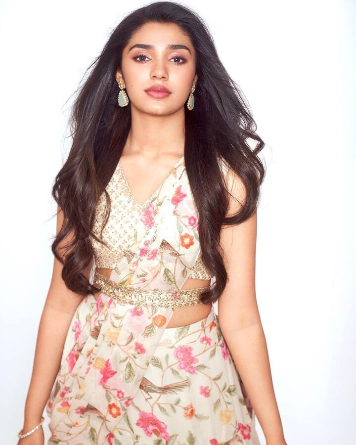 இளமை எனும் பூங்காற்று!