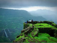 Hill Stations Near Mumbai: मुंबई जा रहे हैं तो पास के इन हिल स्टेशनों की भी करें सैर, देखकर तरोताजा हो जाएगा मन