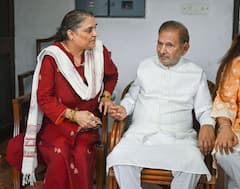 In Photos: शरद यादव ने खाली किया सरकारी आवास, 22 साल तक 7 तुगलक रोड था पता, देखें तस्वीरें