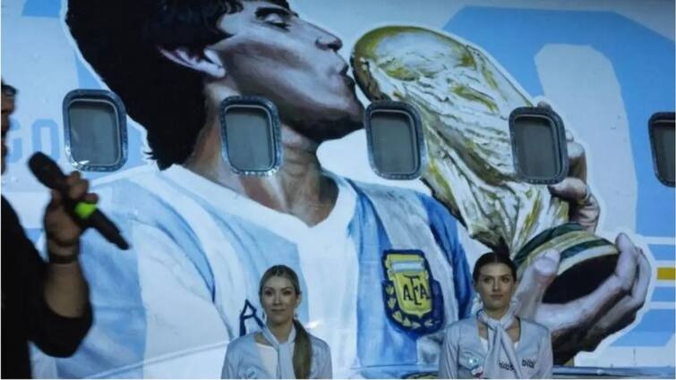 Flying Museum In honour of Diego Maradona Unveiled In Argentina Ahead Of FIFA World Cup 2022 Flying Museum Honouring Maradona: গন্তব্য কাতার বিশ্বকাপ, মারাদোনাকে অভিনব সম্মান জানাতে তৈরি উড়োজাহাজ