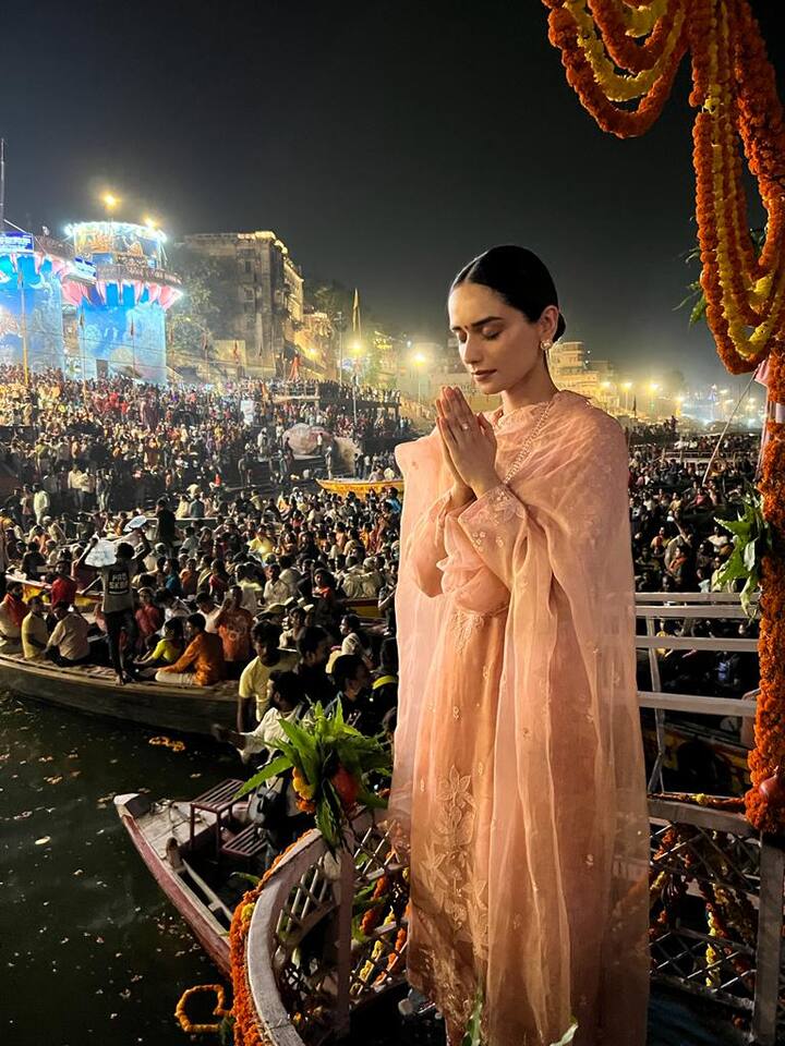 अक्षय कुमार आणि मानुषी सध्या या सिनेमाच्या शूटिंगमध्ये व्यस्त आहेत.