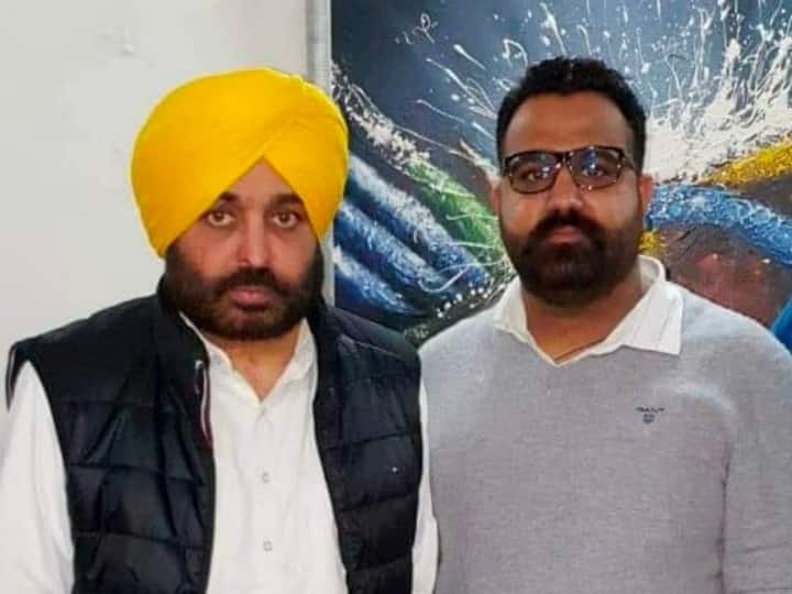Goldy Brar seen with Punjab CM Bhagwant Mann in viral photo not the gangster linked to Sidhu Moose Wala's murder 'I Am Goldy Brar...From Jandwala': Man With Punjab CM In Viral Pic Says He's Not The Gangster Linked To Moose Wala Death