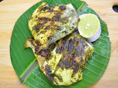 How To Make South Indian-Style Steamed Fish In Banana Leaves கமகமக்கும் கேரள வாழை இலை மீன்! செய்வது எப்படி?