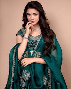 Actress Krithi Shetty: ’கம் ஆன் பேபி லெட்ஸ் கோ ஆன் எ புல்லெட்டு...’ - க்ரித்தி ஷெட்டியின் கலக்கல் க்ளிக்ஸ்!