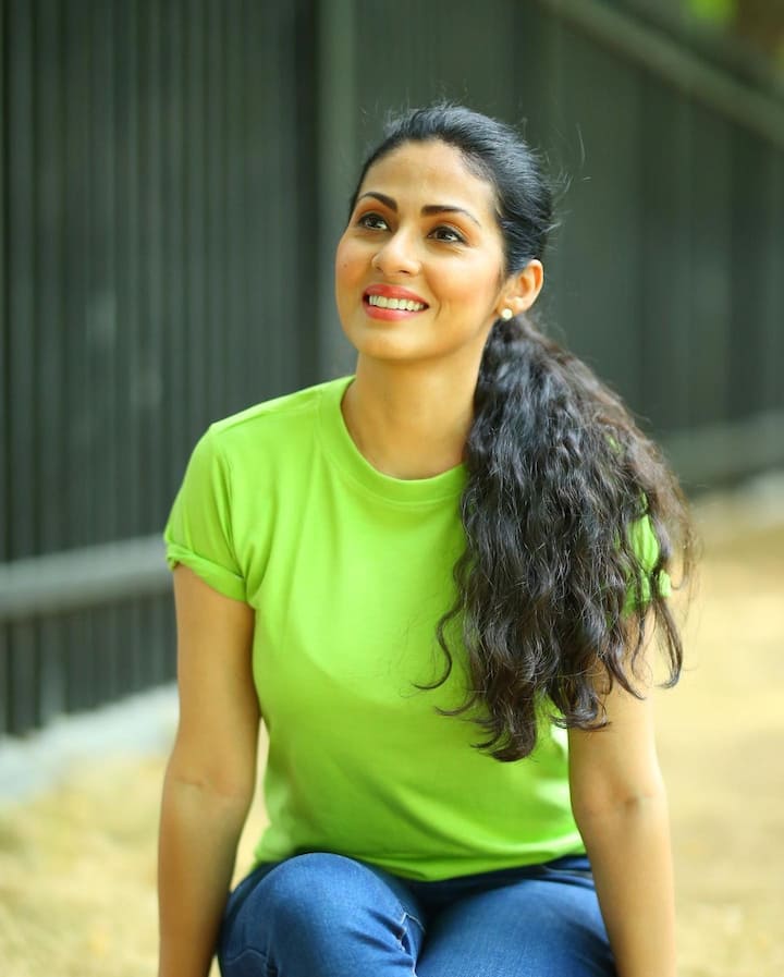 முதன் முதலாக முதன் முதலாக பரவசமாக பரவசமாக வா வா வா அன்பே