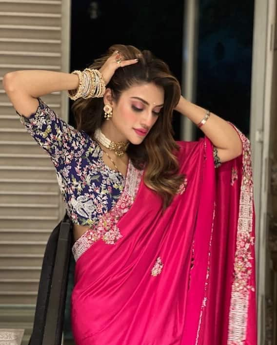 Nusrat Jahan Pics: नुसरत जहां ने पिंक साड़ी में दिखाए हुस्न दे जलवे, फोटोज देख आप भी खो बैठेंगे अपना दिल