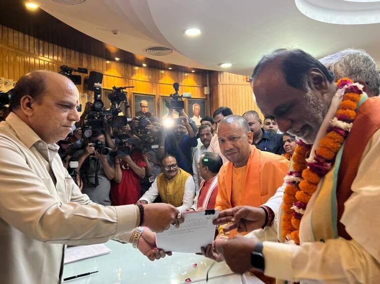 Laxman filed his nomination for the Rajya Sabha seat in the presence of Yogi Adityanath. UP Lakshman :  యోగి సమక్షంలో లక్ష్మణ్ నామినేషన్ - ఎన్నిక ఏకగ్రీవమే ?