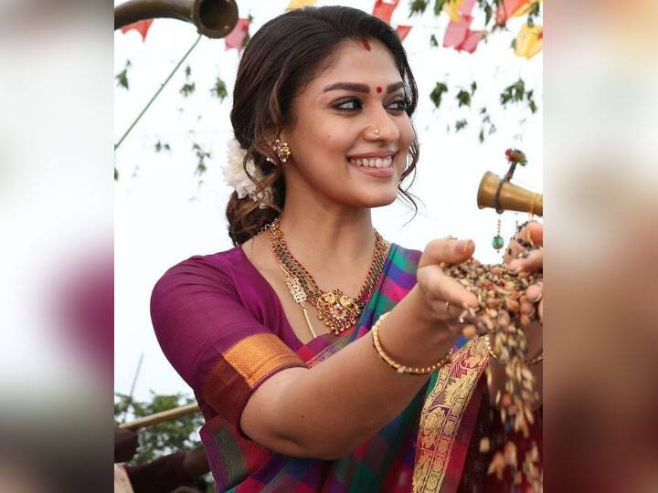 50 सेकेंड के एड शूट के लिए Nayanthara की फीस उड़ा देगी आपके होश, एक फिल्म के लिए लेती हैं इतने करोड़ actress nayanthara charged 5 cr for 50 seconds ad shoot 50 सेकेंड के एड शूट के लिए Nayanthara की फीस उड़ा देगी आपके होश, एक फिल्म के लिए लेती हैं इतने करोड़