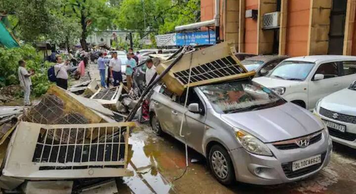 ਮੌਸਮ ਵਿਭਾਗ ਦੇ ਇਕ ਅਧਿਕਾਰੀ ਨੇ ਕਿਹਾ ਕਿ 2018 ਤੋਂ ਬਾਅਦ ਪਹਿਲੀ ਵਾਰ ਦਿੱਲੀ 'ਚ 'ਗੰਭੀਰ' ਤੂਫਾਨ ਆਇਆ ਹੈ। ਦਿੱਲੀ 'ਚ ਸ਼ਾਮ 5.30 ਵਜੇ 17.8 ਮਿਲੀਮੀਟਰ ਬਾਰਿਸ਼ ਦਰਜ ਕੀਤੀ ਗਈ ਅਤੇ ਤੂਫਾਨ ਕਾਰਨ ਤਾਪਮਾਨ 'ਚ ਤੇਜ਼ੀ ਨਾਲ ਗਿਰਾਵਟ ਦਰਜ ਕੀਤੀ ਗਈ। ਸਫਦਰਜੰਗਆਬਜ਼ਰਵੇਟਰੀ ਨੇ ਸ਼ਾਮ 5:40 ਵਜੇ ਤਾਪਮਾਨ 25 ਡਿਗਰੀ ਸੈਲਸੀਅਸ ਦਰਜ ਕੀਤਾ ਜਦੋਂ ਕਿ ਸ਼ਾਮ 4:20 ਵਜੇ ਇਹ 40 ਡਿਗਰੀ ਸੈਲਸੀਅਸ ਸੀ।